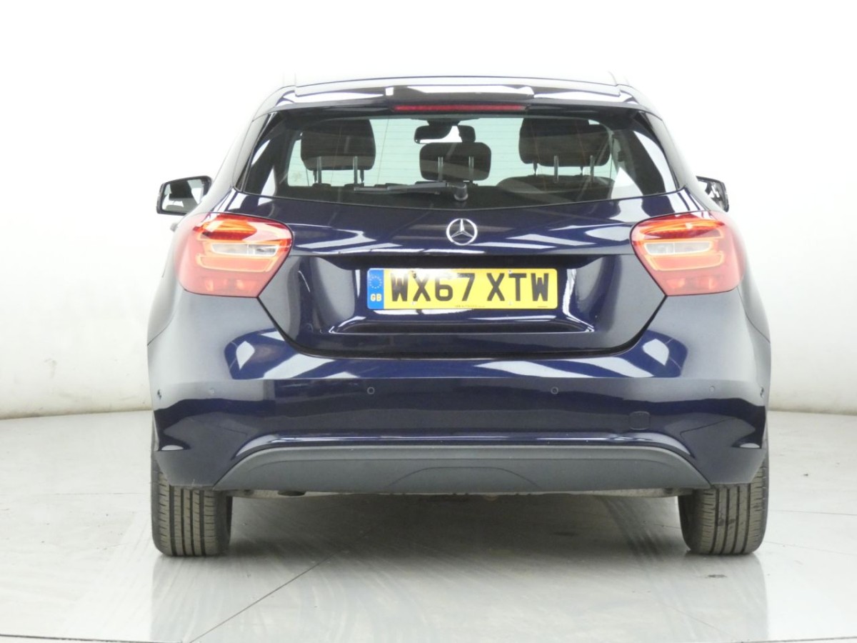 MERCEDES-BENZ A-CLASS 1.5 A 180 D SE EXECUTIVE 5D 107 BHP - 2017 - £14,990