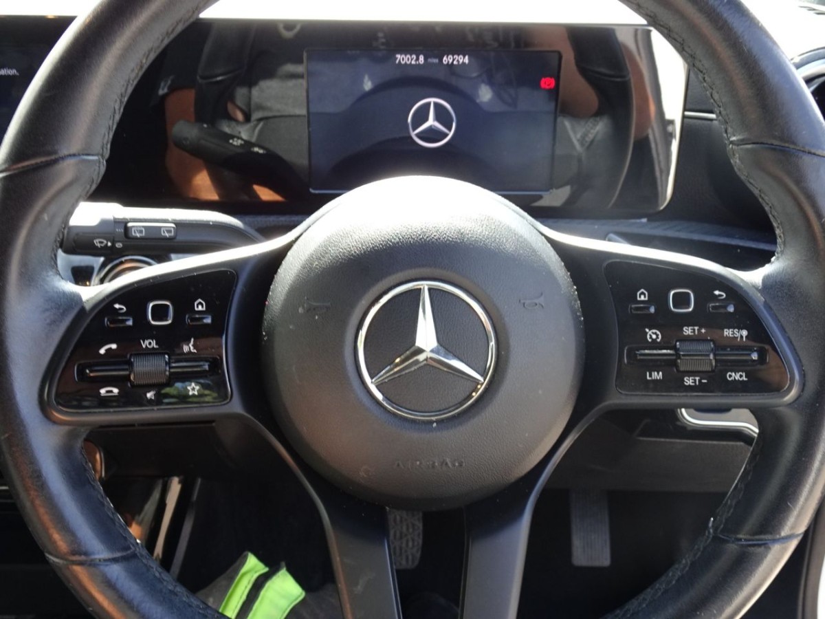 MERCEDES-BENZ A-CLASS 1.3 A 180 SE 5D 135 BHP - 2019 - £14,490