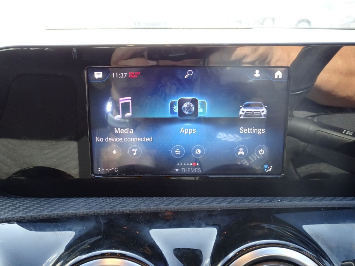 MERCEDES-BENZ A-CLASS 1.3 A 180 SE 5D 135 BHP - 2019 - £14,490