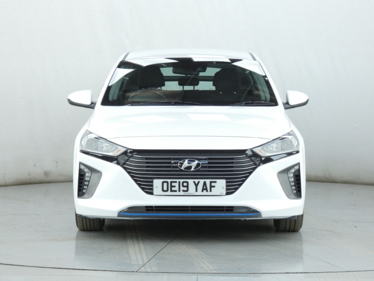 HYUNDAI IONIQ 1.6 SE MHEV 5D 140 BHP - 2019 - £11,400
