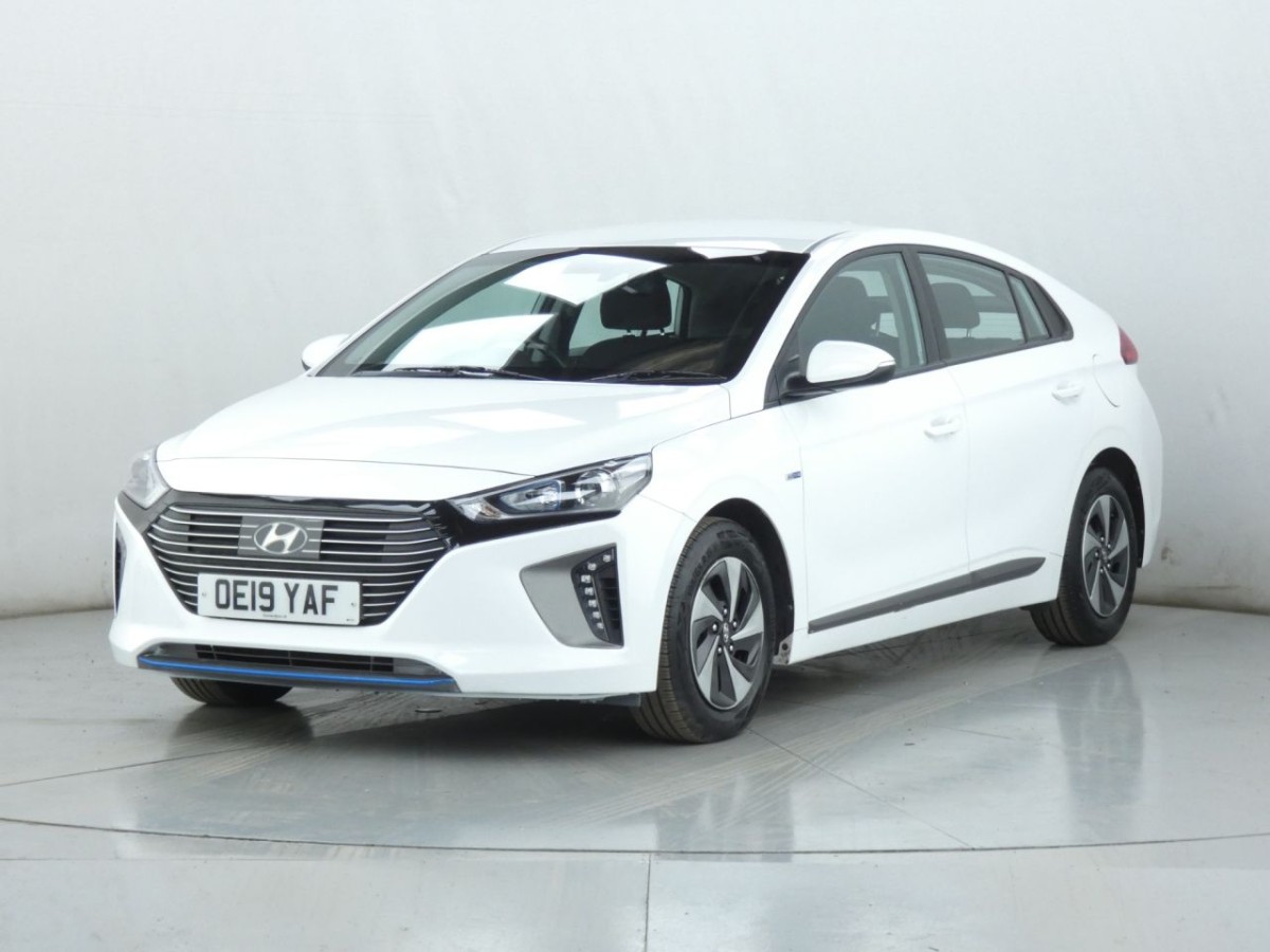 HYUNDAI IONIQ 1.6 SE MHEV 5D 140 BHP - 2019 - £11,400