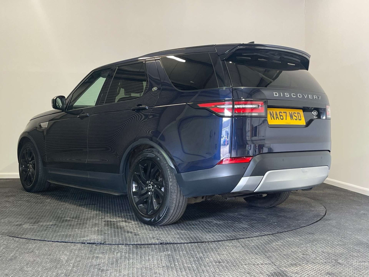 LAND ROVER DISCOVERY 2017 (67) 2.0 SD4 HSE SUV 5DR DIESEL AUTO 4WD EURO 6 (S/S) (240 PS) - 2017 - £21,500
