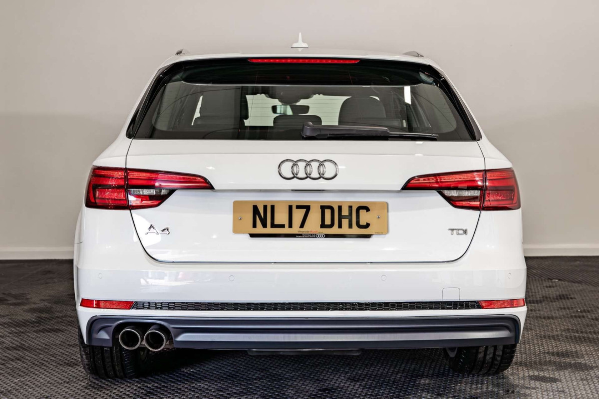 AUDI A4 2017 (17) 2.0 TDI ULTRA S LINE ESTATE 5DR DIESEL S TRONIC EURO 6 (S/S) (190 PS) - 2017 - £13,500