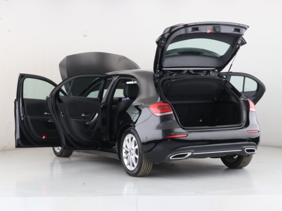 MERCEDES-BENZ A-CLASS 1.5 A 180 D SPORT EXECUTIVE 5D 114 BHP - 2018 - £21,400