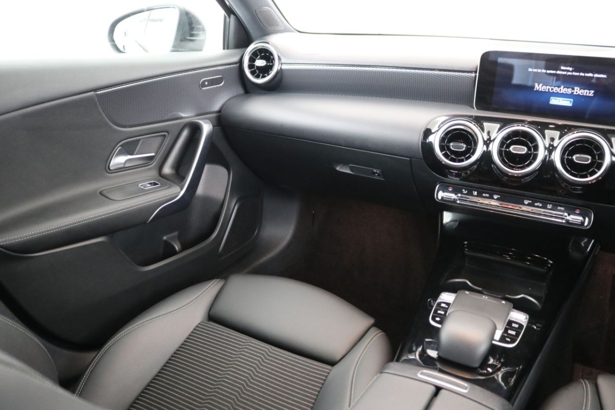 MERCEDES-BENZ A-CLASS 1.5 A 180 D SPORT EXECUTIVE 5D 114 BHP - 2018 - £21,400