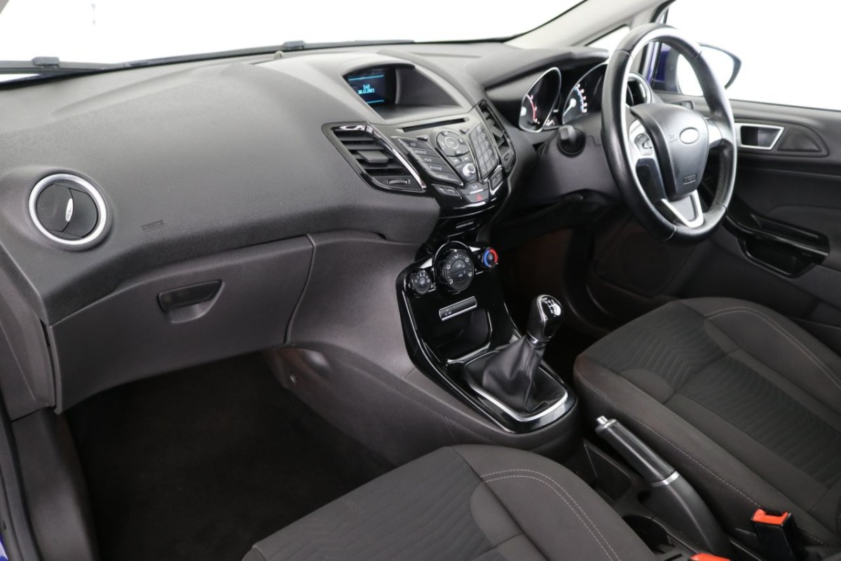 FORD FIESTA 1.0 ZETEC 3D 79 BHP - 2015 - £6,300