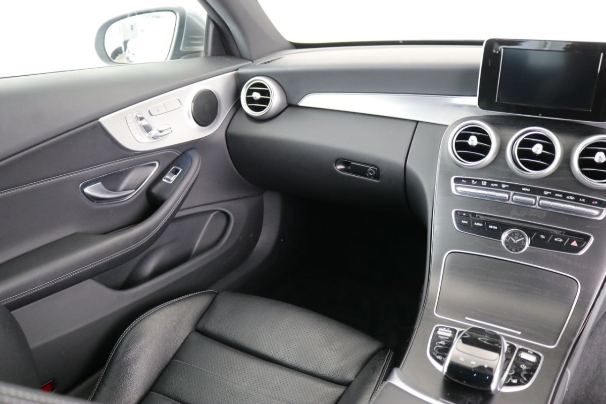 MERCEDES-BENZ C-CLASS 2.0 C 200 AMG LINE PREMIUM 2D 181 BHP - 2016 - £18,990