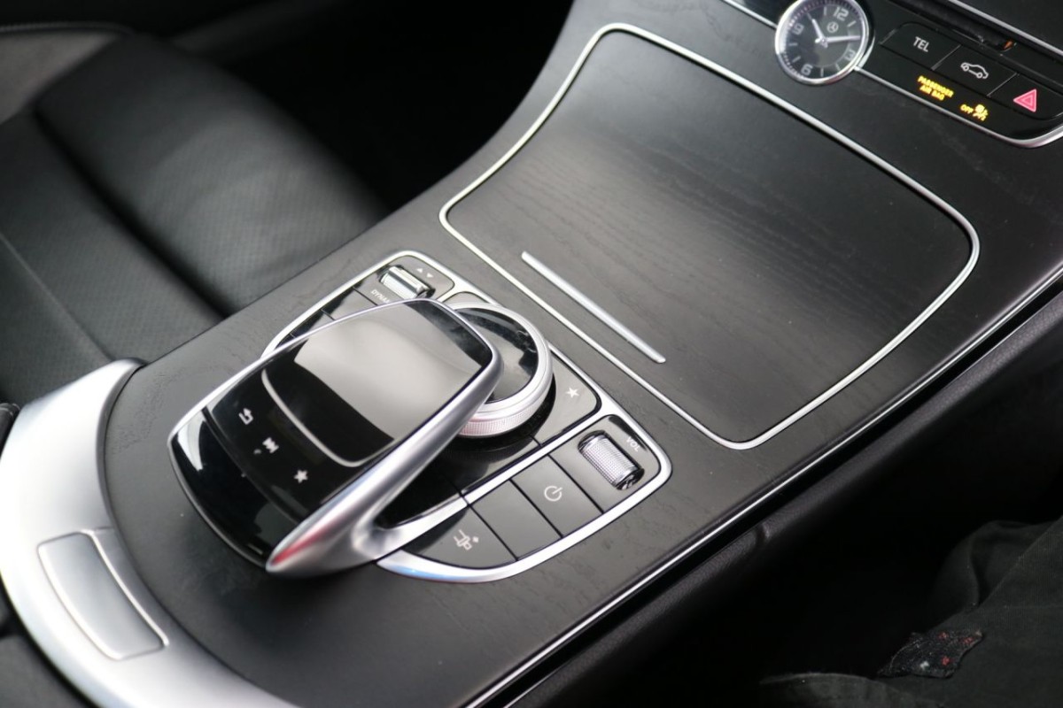 MERCEDES-BENZ C-CLASS 2.0 C 200 AMG LINE PREMIUM 2D 181 BHP - 2016 - £18,990