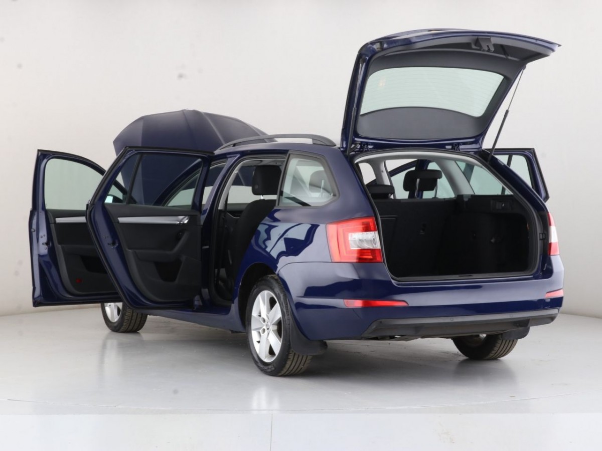SKODA OCTAVIA 1.6 SE BUSINESS TDI DSG 5D 109 BHP - 2016 - £9,700