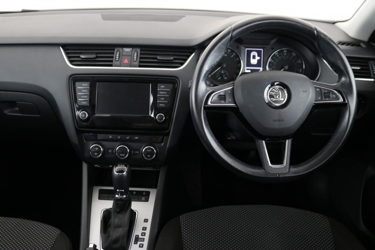 SKODA OCTAVIA 1.6 SE BUSINESS TDI DSG 5D 109 BHP - 2016 - £9,700