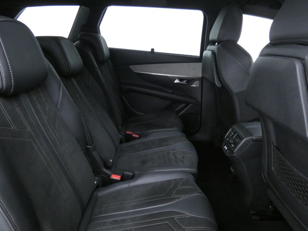 PEUGEOT 5008 1.6 PURETECH S/S GT PREMIUM 5D 179 BHP - 2021 - £21,990
