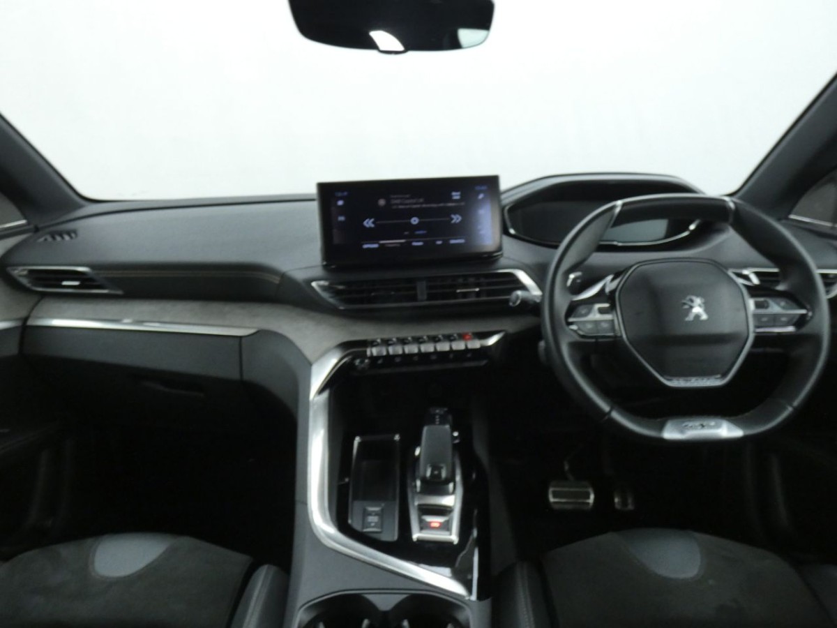 PEUGEOT 5008 1.6 PURETECH S/S GT PREMIUM 5D 179 BHP - 2021 - £21,990