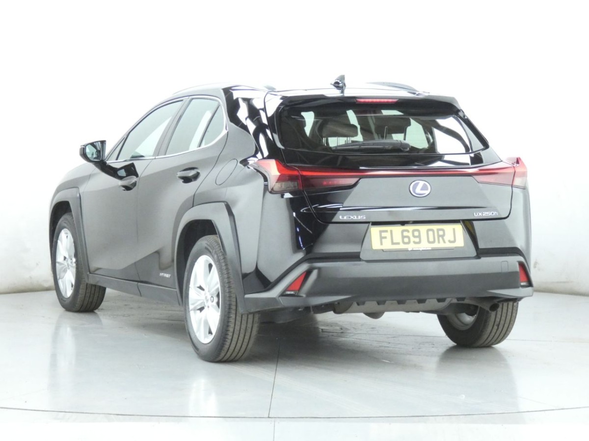 LEXUS UX 2.0 250H 5D 108 BHP - 2019 - £16,990