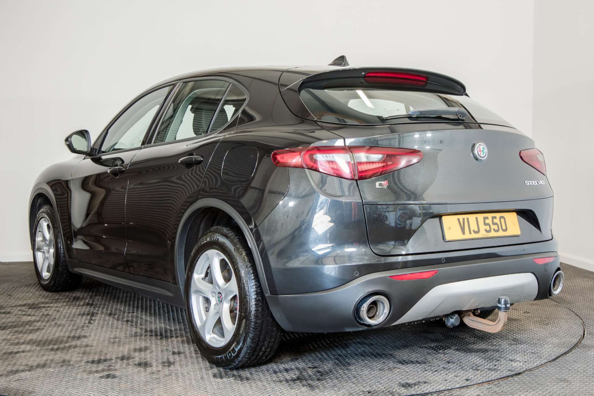 ALFA ROMEO STELVIO 2018 (18) 2.2 TD SUPER SUV 5DR DIESEL AUTO Q4 AWD EURO 6 (S/S) (210 PS) - 2018 - £15,500