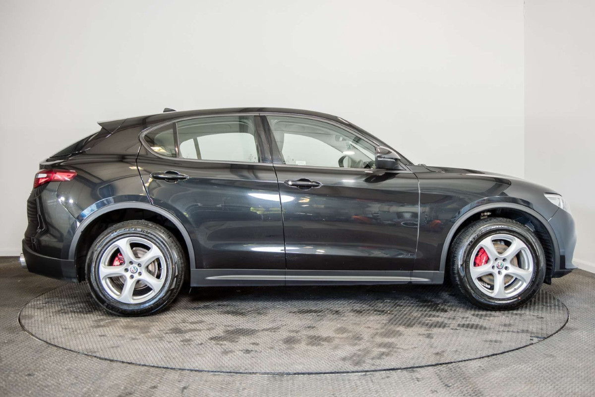 ALFA ROMEO STELVIO 2018 (18) 2.2 TD SUPER SUV 5DR DIESEL AUTO Q4 AWD EURO 6 (S/S) (210 PS) - 2018 - £15,500