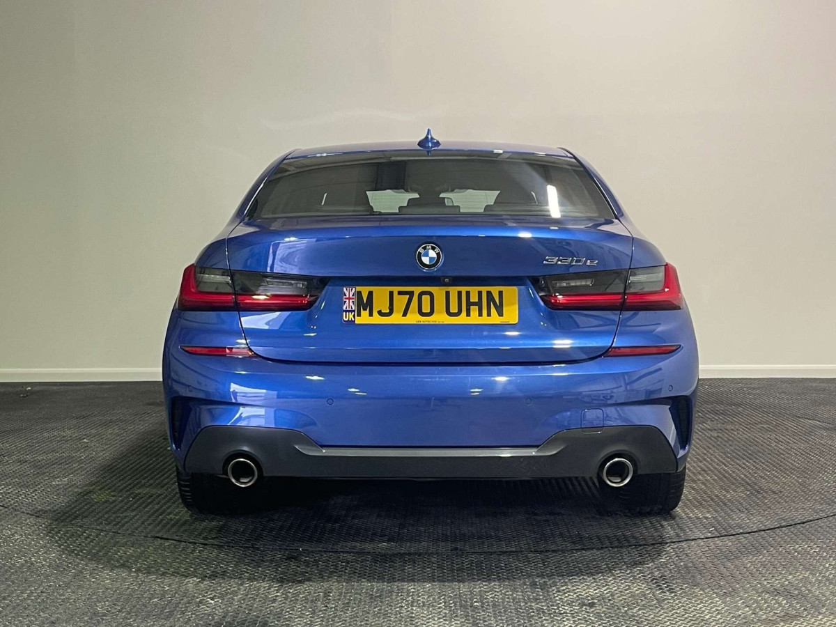 BMW 3 SERIES 2020 (70) 2.0 330E 12KWH M SPORT SALOON 4DR PETROL PLUG-IN HYBRID AUTO EURO 6 (S/S) ( - 2020 - £14,500