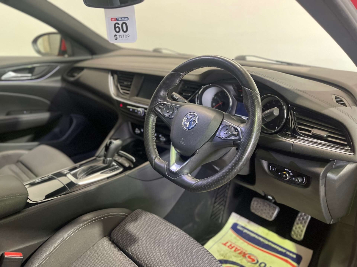 VAUXHALL INSIGNIA 2020 (20) 2.0 TURBO D BLUEINJECTION SRI VX LINE NAV GRAND SPORT 5DR DIESEL AUTOMATIC - 2020 - £12,500