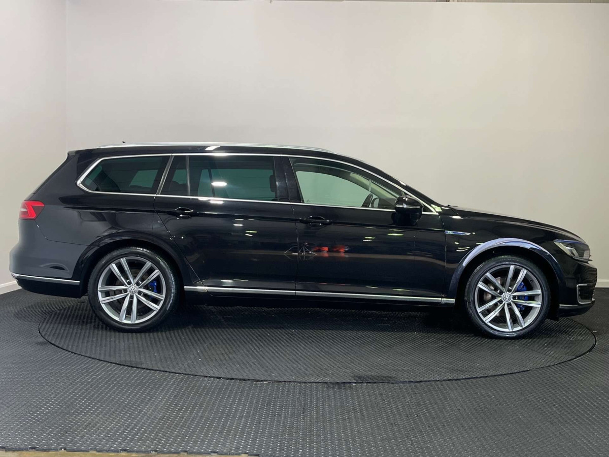 VOLKSWAGEN PASSAT 2017 (66) 1.4 TSI GTE ESTATE 5DR PETROL PLUG-IN HYBRID DSG EURO 6 (S/S) (218 PS) - 2017 - £12,500