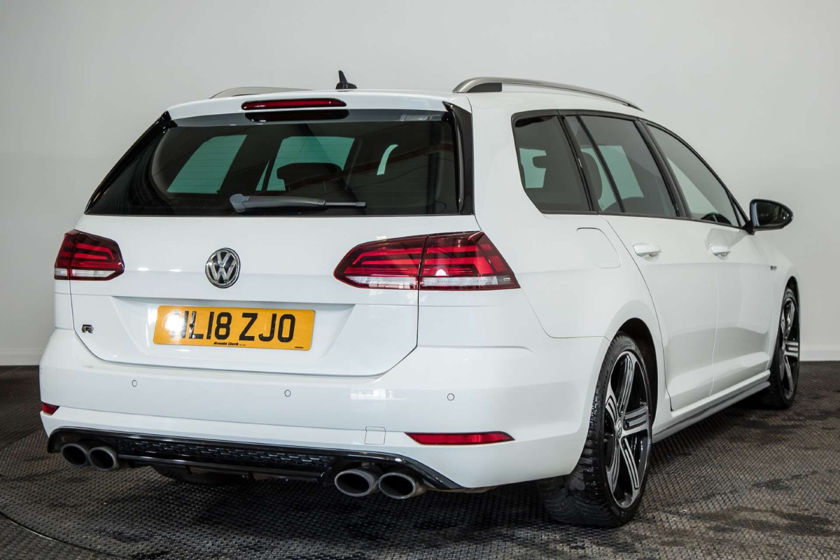 VOLKSWAGEN GOLF 2018 (18) 2.0 TSI R ESTATE 5DR PETROL DSG 4MOTION EURO 6 (S/S) (310 PS) - 2018 - £19,000