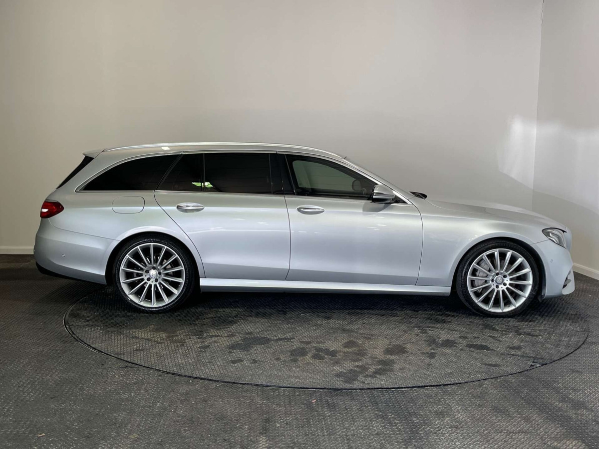 MERCEDES-BENZ E CLASS 2016 (66) 2.0 E220D AMG LINE (PREMIUM) ESTATE 5DR DIESEL G-TRONIC+ EURO 6 (S/S) (194 - 2016 - £13,500