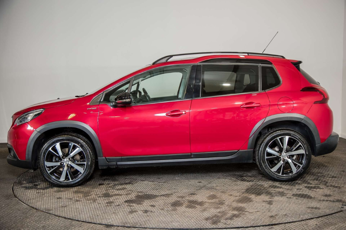 PEUGEOT 2008 2017 (67) 1.2 PURETECH GT LINE SUV 5DR PETROL MANUAL EURO 6 (S/S) (130 PS) - 2017 - £8,500