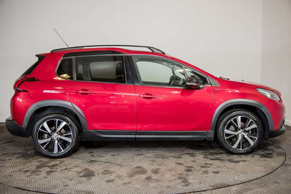 PEUGEOT 2008 2017 (67) 1.2 PURETECH GT LINE SUV 5DR PETROL MANUAL EURO 6 (S/S) (130 PS) - 2017 - £8,500