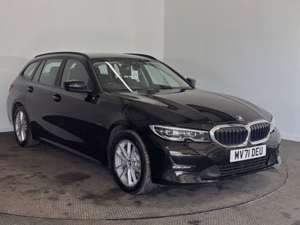 Carworld - BMW 3 SERIES 2022 (71) 2.0 330E 12KWH SE PRO TOURING 5DR PETROL PLUG-IN HYBRID AUTO EURO 6 (S/S) (