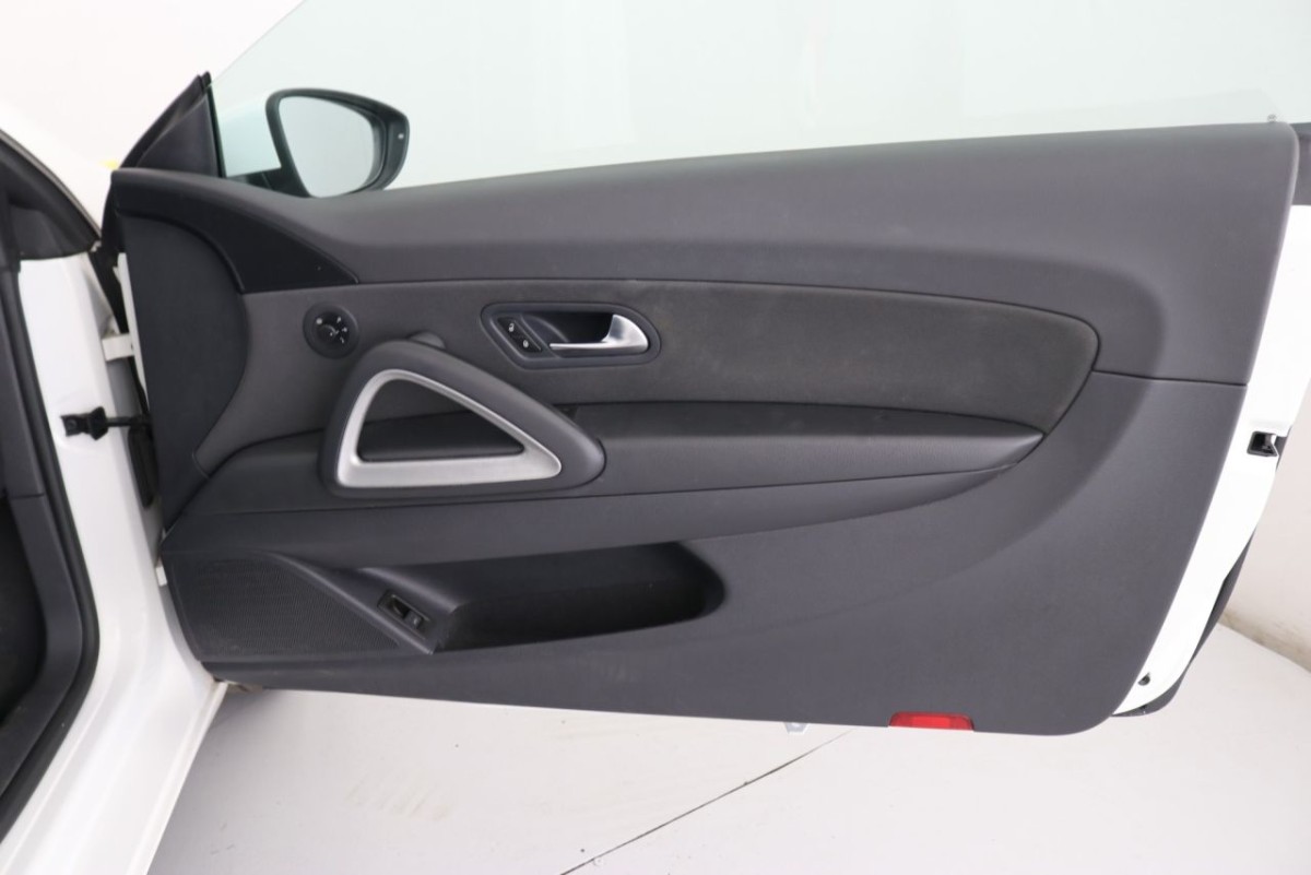 VOLKSWAGEN SCIROCCO 1.4 TSI 3D 121 BHP - 2012 - £7,990