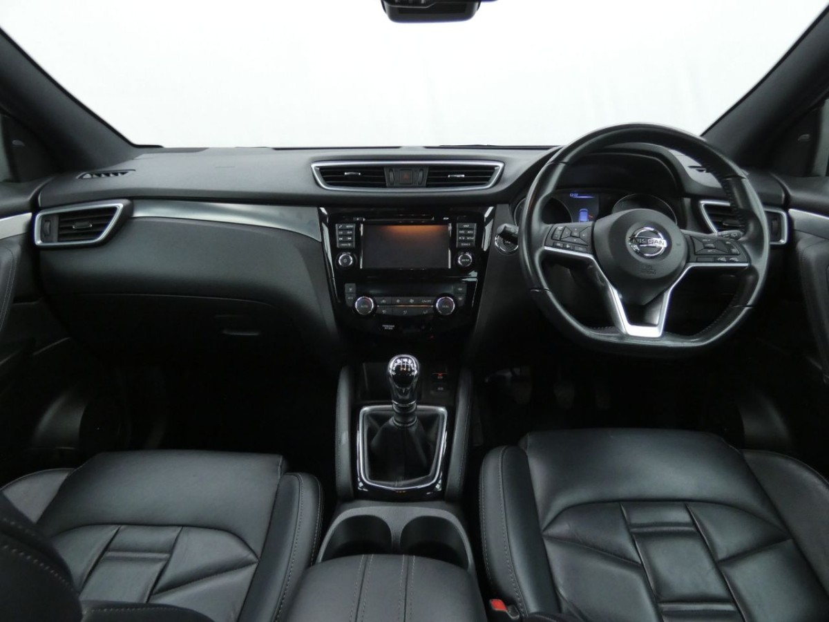 NISSAN QASHQAI 1.5 DCI TEKNA PLUS 5D 108 BHP - 2018 - £14,990