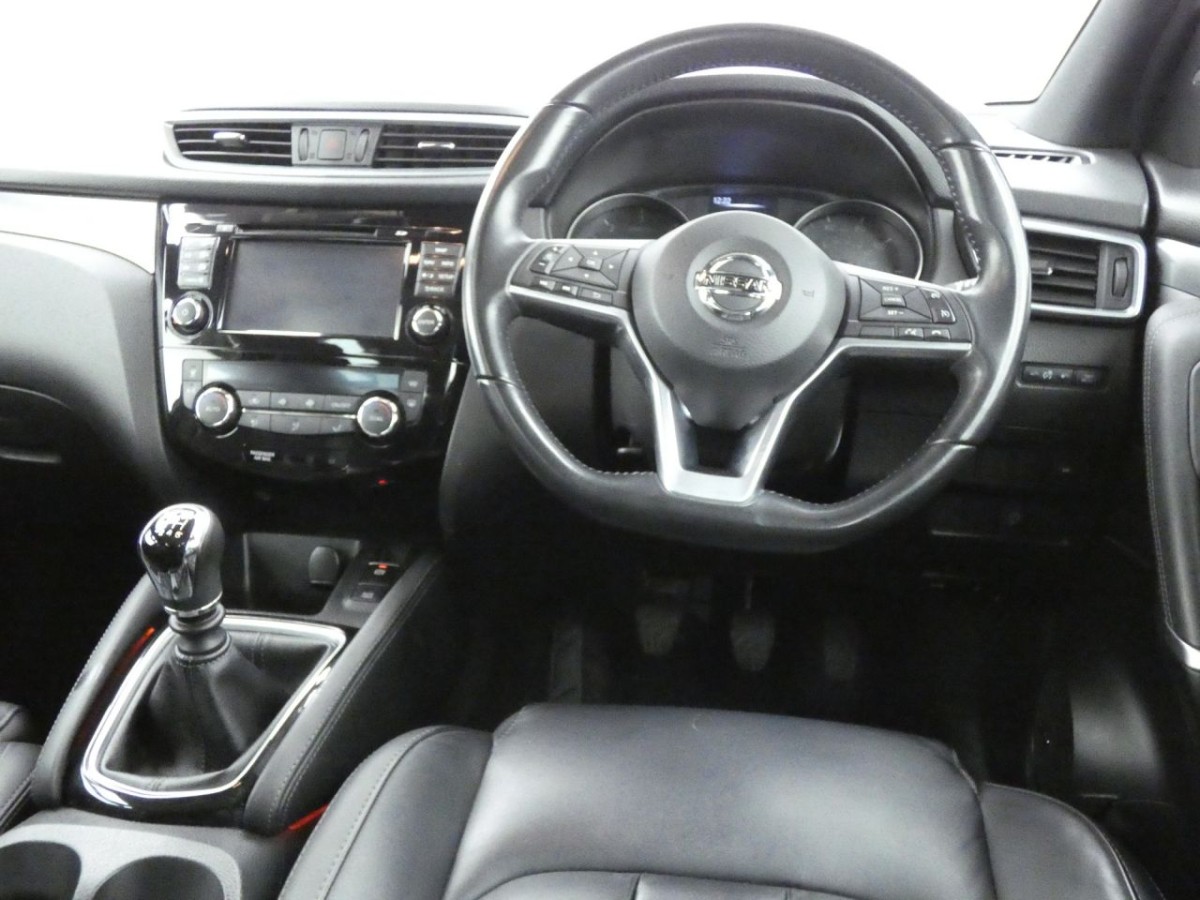 NISSAN QASHQAI 1.5 DCI TEKNA PLUS 5D 108 BHP - 2018 - £14,990