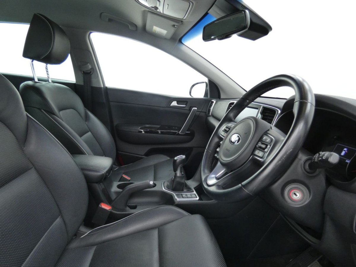 KIA SPORTAGE 2.0 CRDI KX-3 5D 134 BHP - 2016 - £15,990