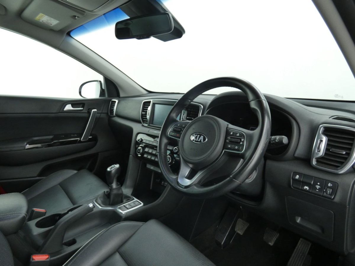 KIA SPORTAGE 2.0 CRDI KX-3 5D 134 BHP - 2016 - £15,990