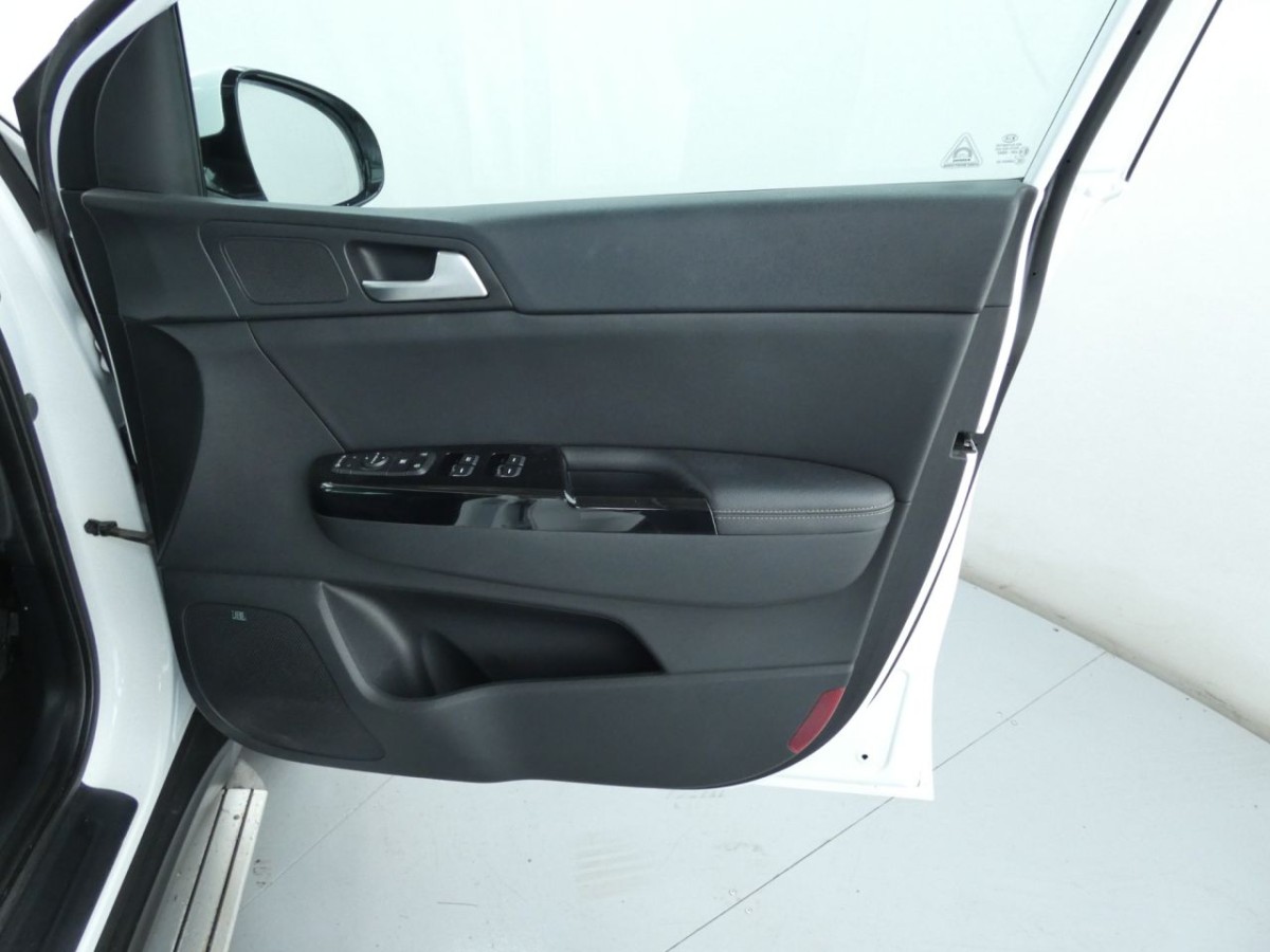 KIA SPORTAGE 2.0 CRDI KX-3 5D 134 BHP - 2016 - £15,990