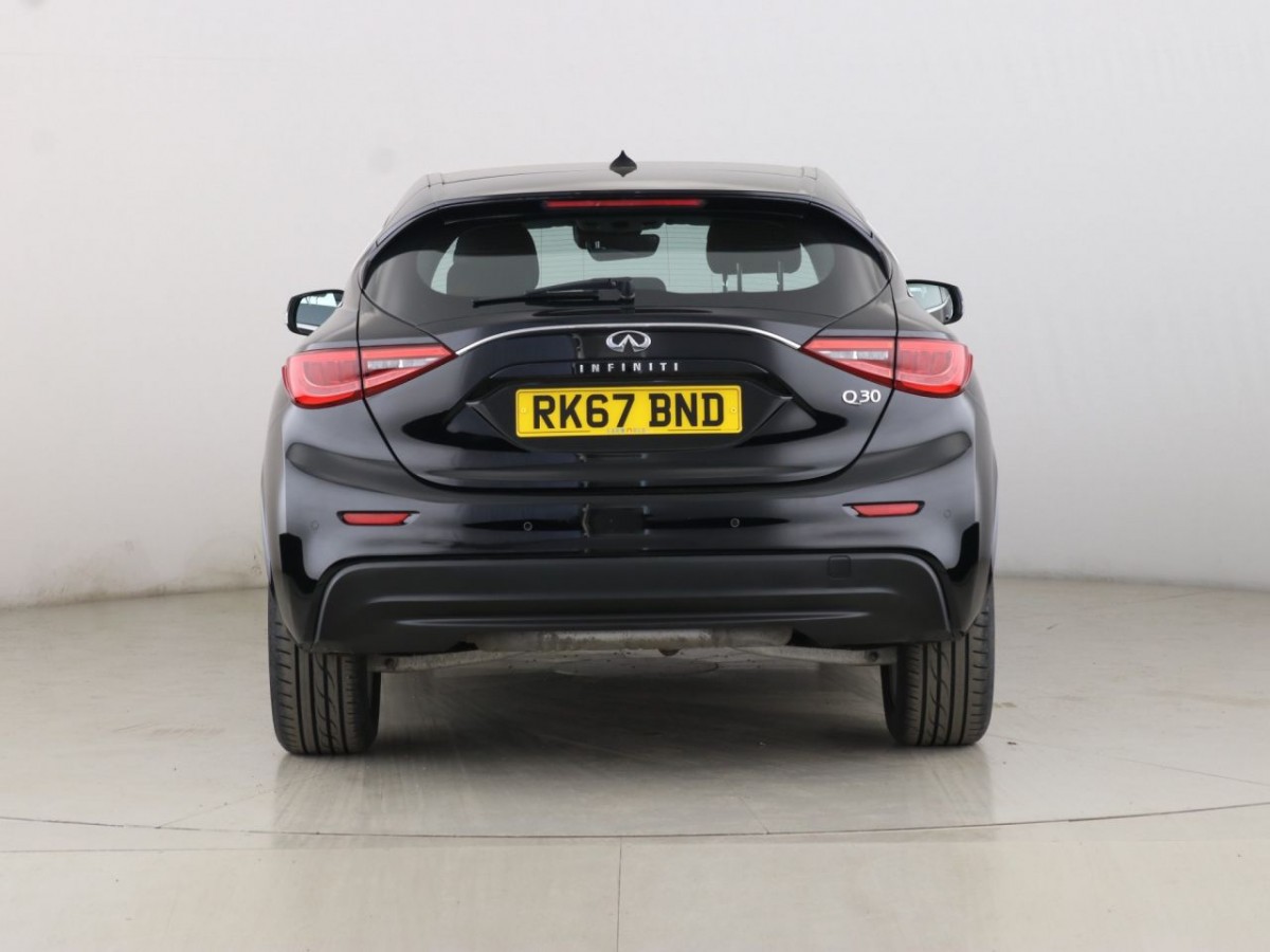 INFINITI Q30 1.6 SE 5D 155 BHP - 2017 - £15,490