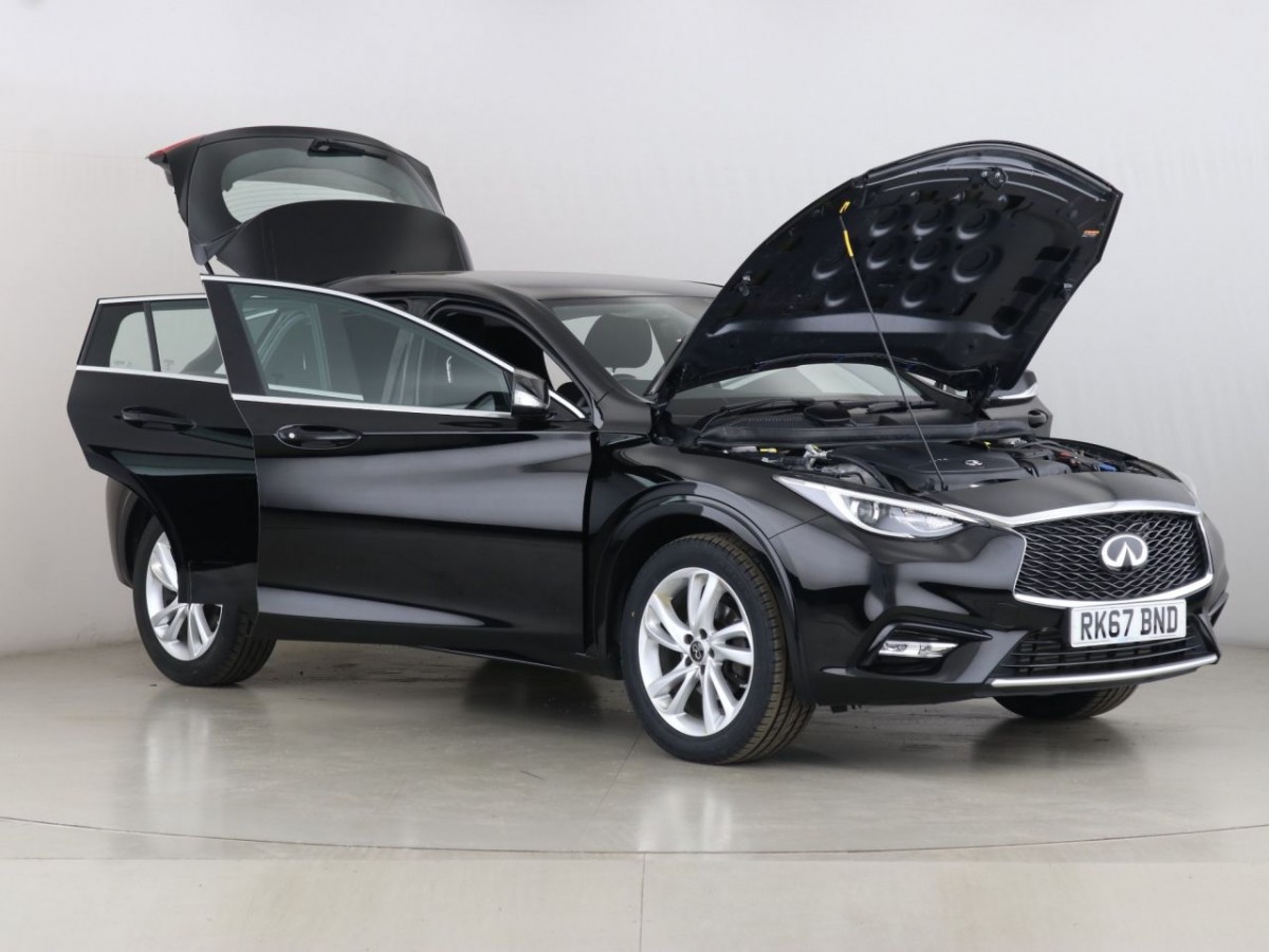INFINITI Q30 1.6 SE 5D 155 BHP - 2017 - £15,490