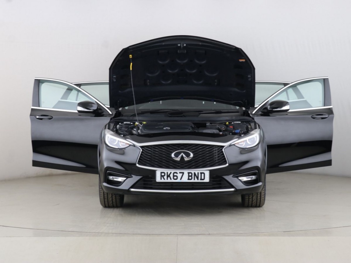 INFINITI Q30 1.6 SE 5D 155 BHP - 2017 - £15,490