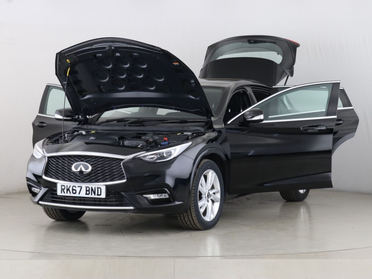 INFINITI Q30 1.6 SE 5D 155 BHP - 2017 - £15,490