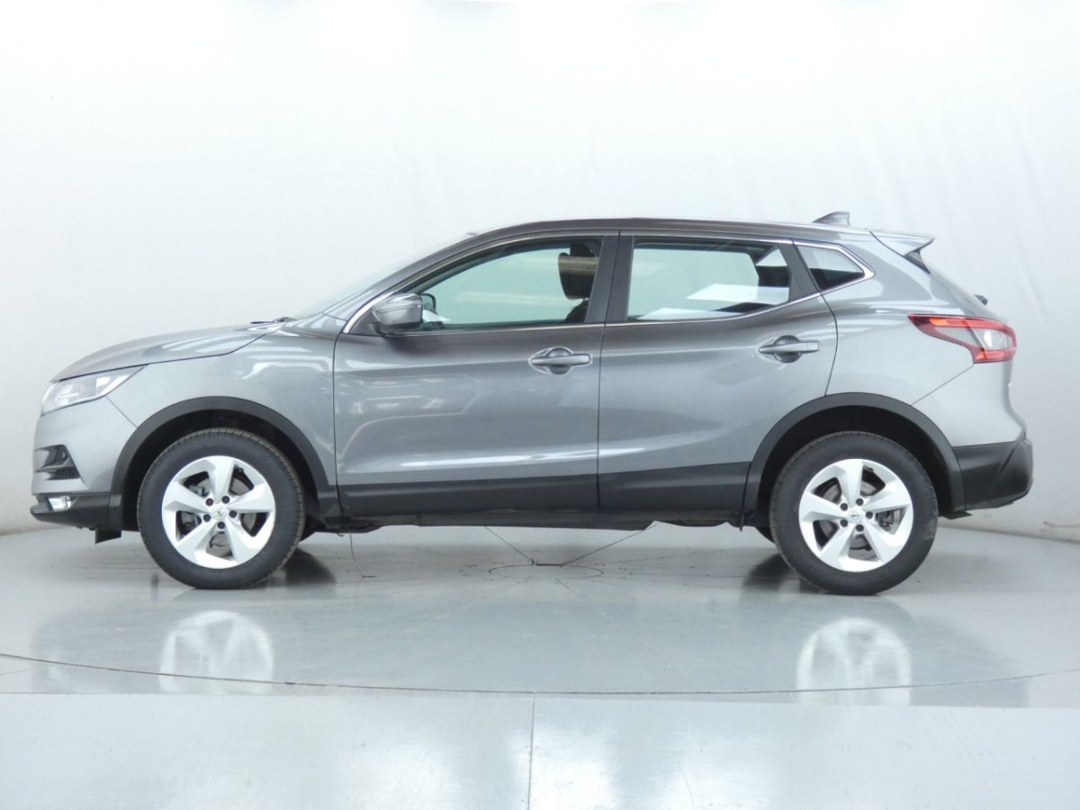 NISSAN QASHQAI 1.5 DCI ACENTA PREMIUM 5D 114 BHP - 2019 - £14,490