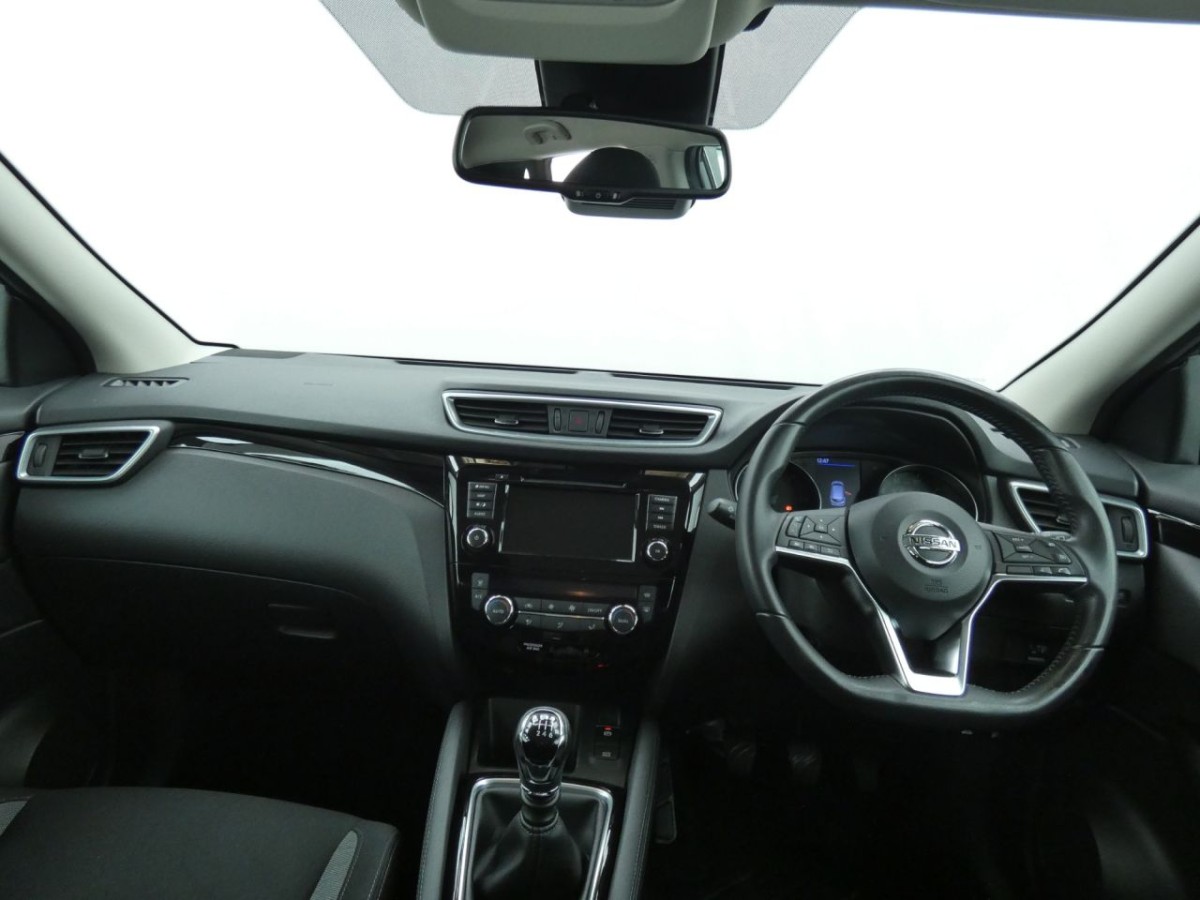 NISSAN QASHQAI 1.5 DCI ACENTA PREMIUM 5D 114 BHP - 2019 - £14,490