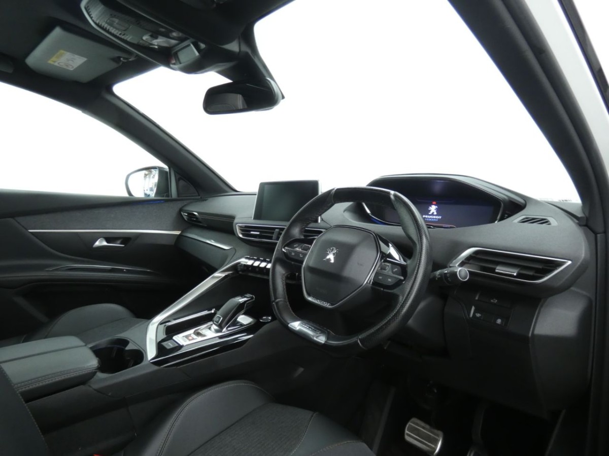 PEUGEOT 5008 1.5 BLUEHDI S/S GT LINE PREMIUM 5D 129 BHP - 2019 - £24,700