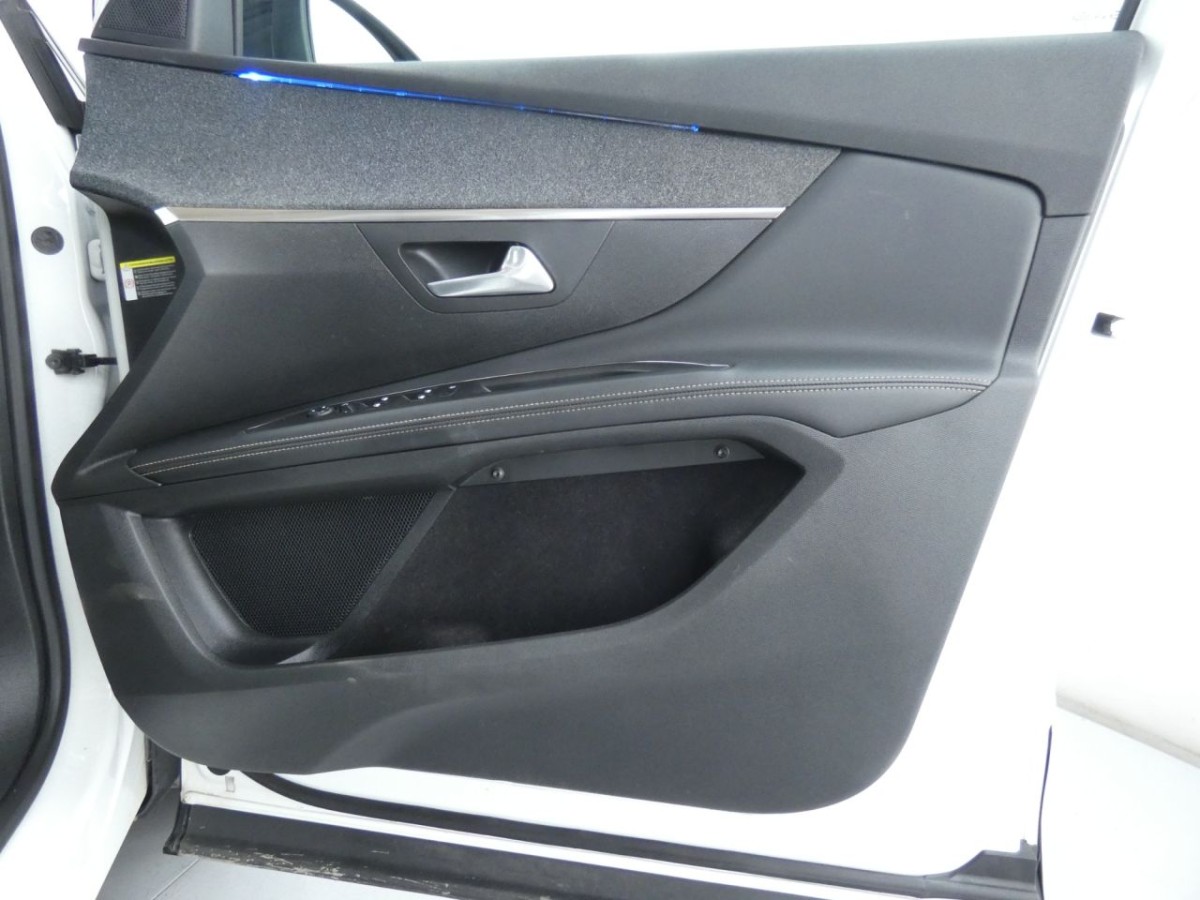 PEUGEOT 5008 1.5 BLUEHDI S/S GT LINE PREMIUM 5D 129 BHP - 2019 - £24,700