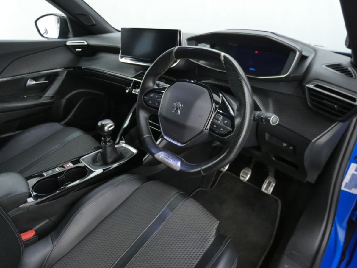 PEUGEOT 2008 1.2 PURETECH S/S GT LINE 5D 129 BHP - 2021 - £12,400
