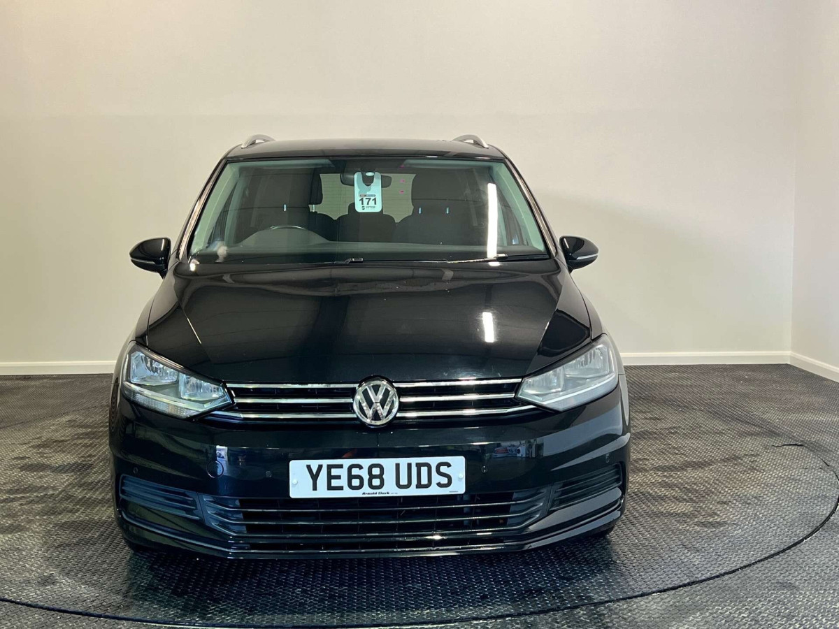 VOLKSWAGEN TOURAN 2018 (68) 1.6 TDI SE MPV 5DR DIESEL DSG EURO 6 (S/S) (115 PS) - 2018 - £12,250