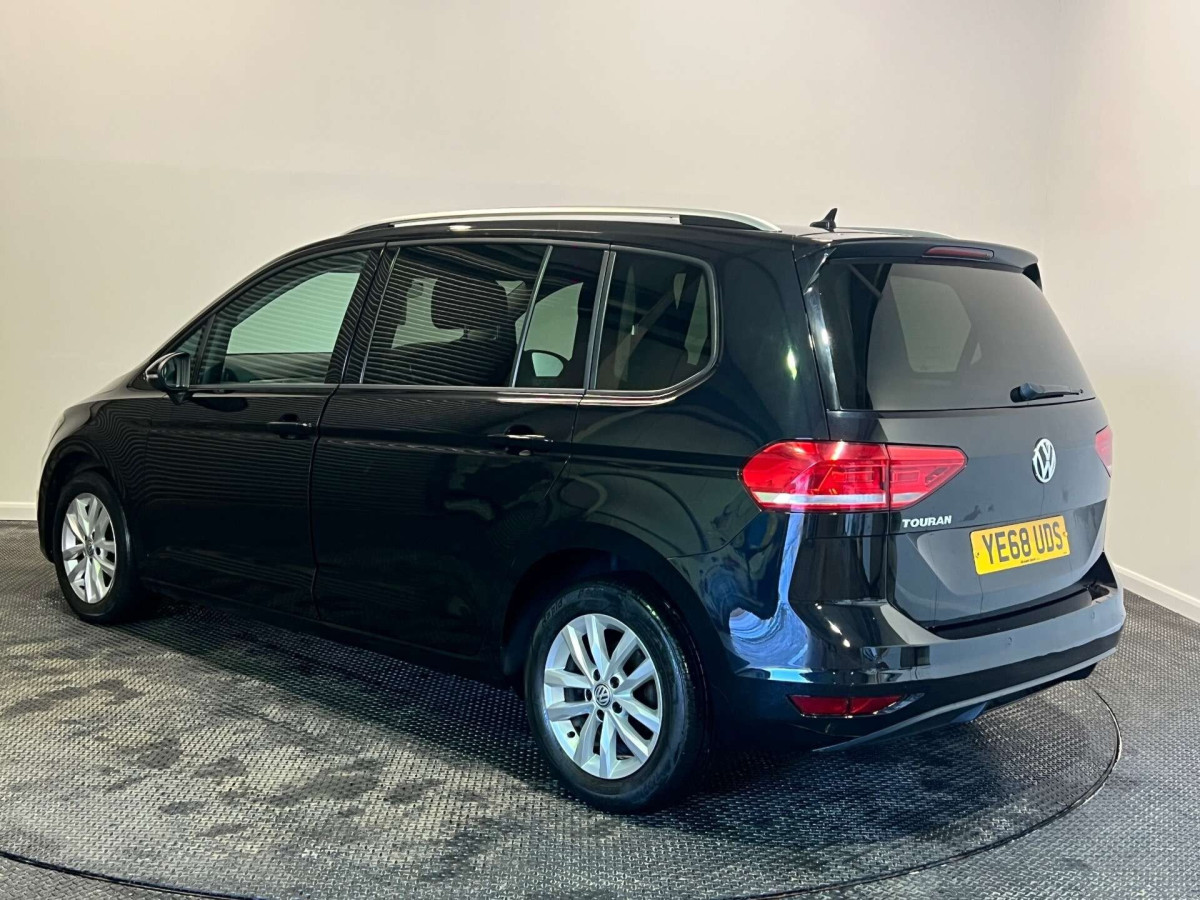 VOLKSWAGEN TOURAN 2018 (68) 1.6 TDI SE MPV 5DR DIESEL DSG EURO 6 (S/S) (115 PS) - 2018 - £12,250