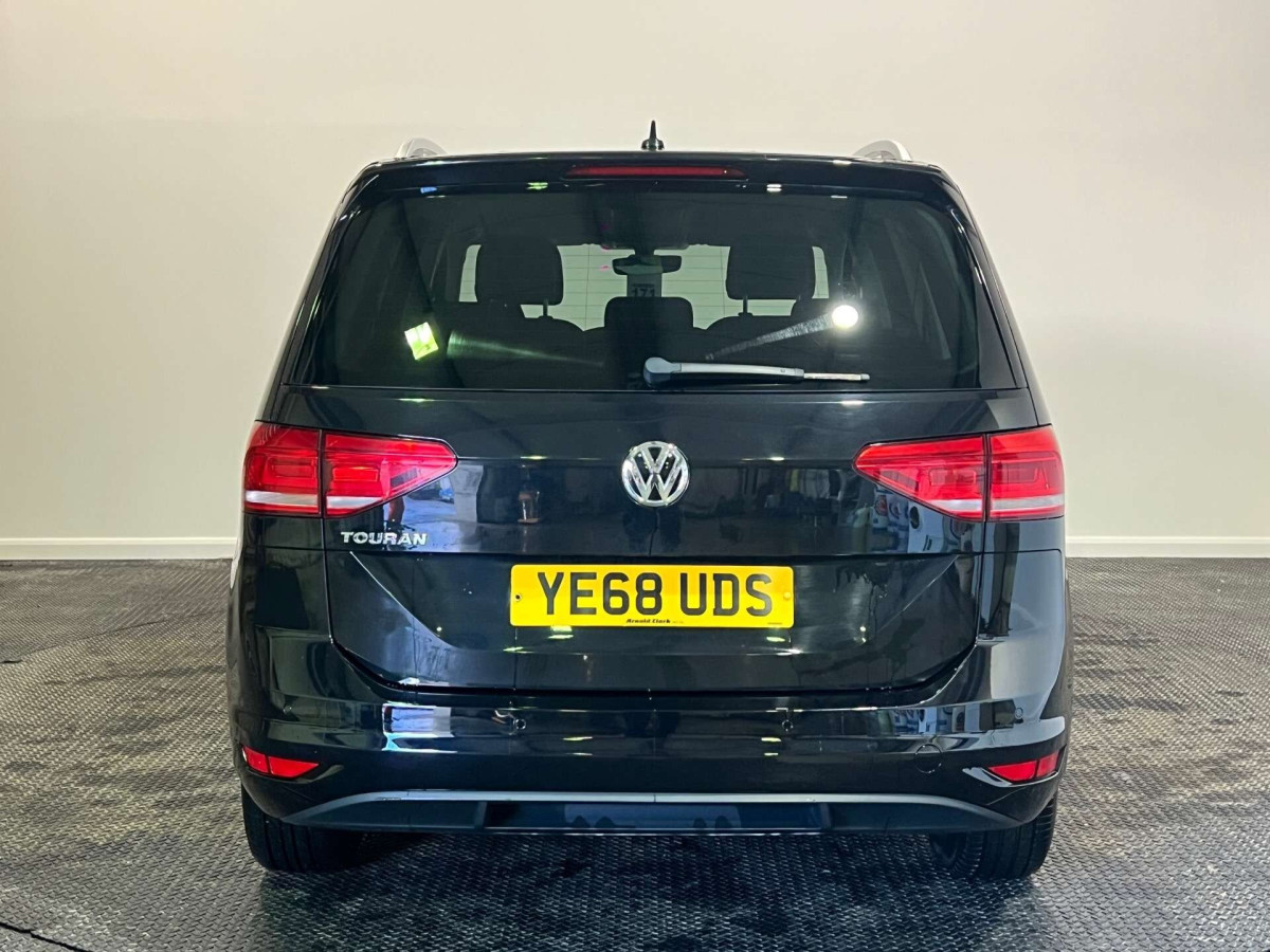 VOLKSWAGEN TOURAN 2018 (68) 1.6 TDI SE MPV 5DR DIESEL DSG EURO 6 (S/S) (115 PS) - 2018 - £12,250