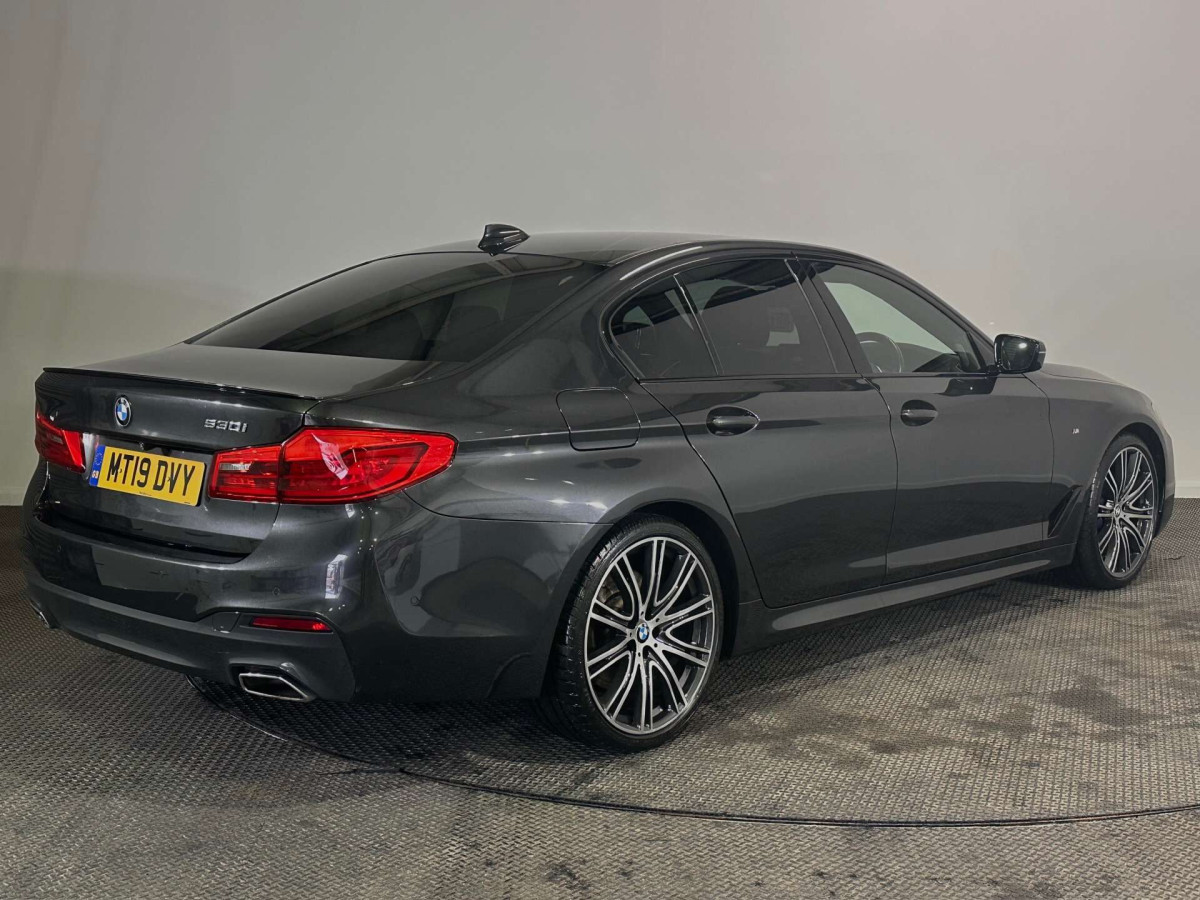 BMW 5 SERIES 2019 (19) 2.0 530I GPF M SPORT SALOON 4DR PETROL AUTO EURO 6 (S/S) (252 PS) - 2019 - £16,400