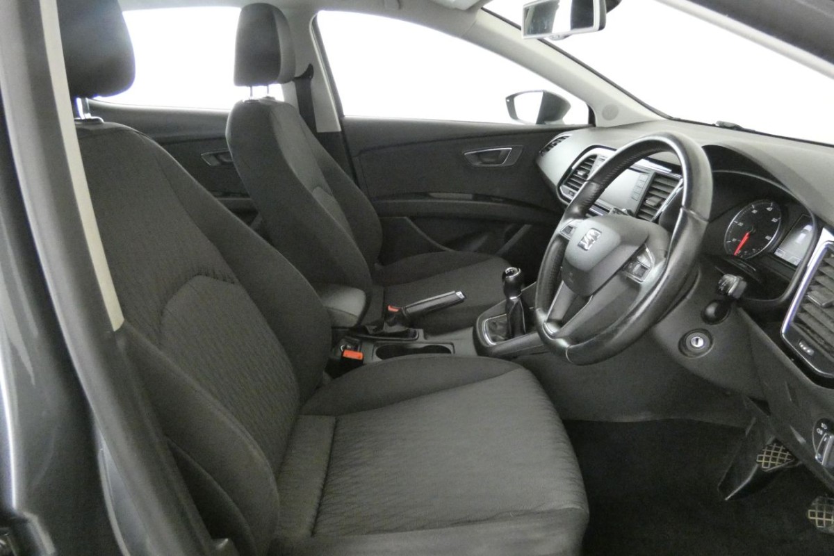 SEAT LEON 1.6 TDI ECOMOTIVE SE TECHNOLOGY 5D 110 BHP HATCHBACK - 2014 - £6,990