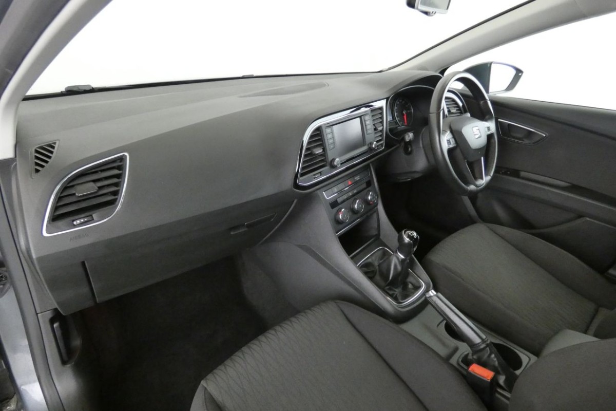 SEAT LEON 1.6 TDI ECOMOTIVE SE TECHNOLOGY 5D 110 BHP HATCHBACK - 2014 - £6,990