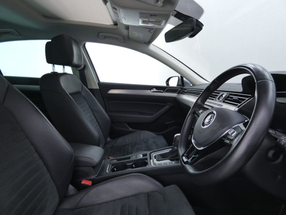 VOLKSWAGEN PASSAT 2.0 GT TDI DSG 4D 188 BHP - 2019 - £15,990