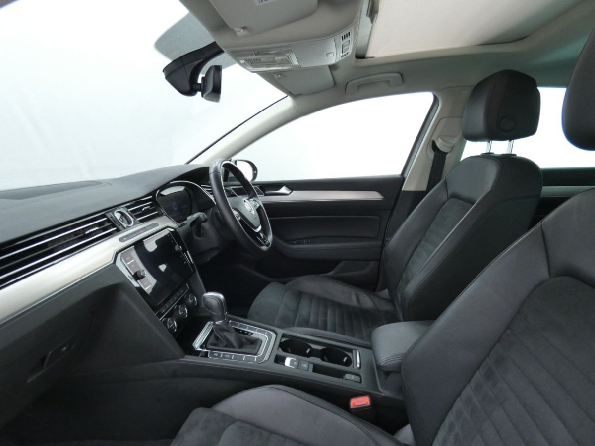 VOLKSWAGEN PASSAT 2.0 GT TDI DSG 4D 188 BHP - 2019 - £15,990